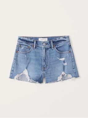 NWT Abercrombie The Mom Denim Short Mid Rise in Medium Destroy Size 26